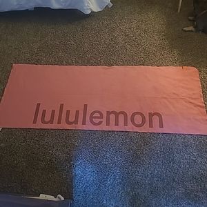LuLuLemon yoga towel